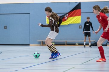 Bild 388 - C-Juniorinnen Loewinnen Cup